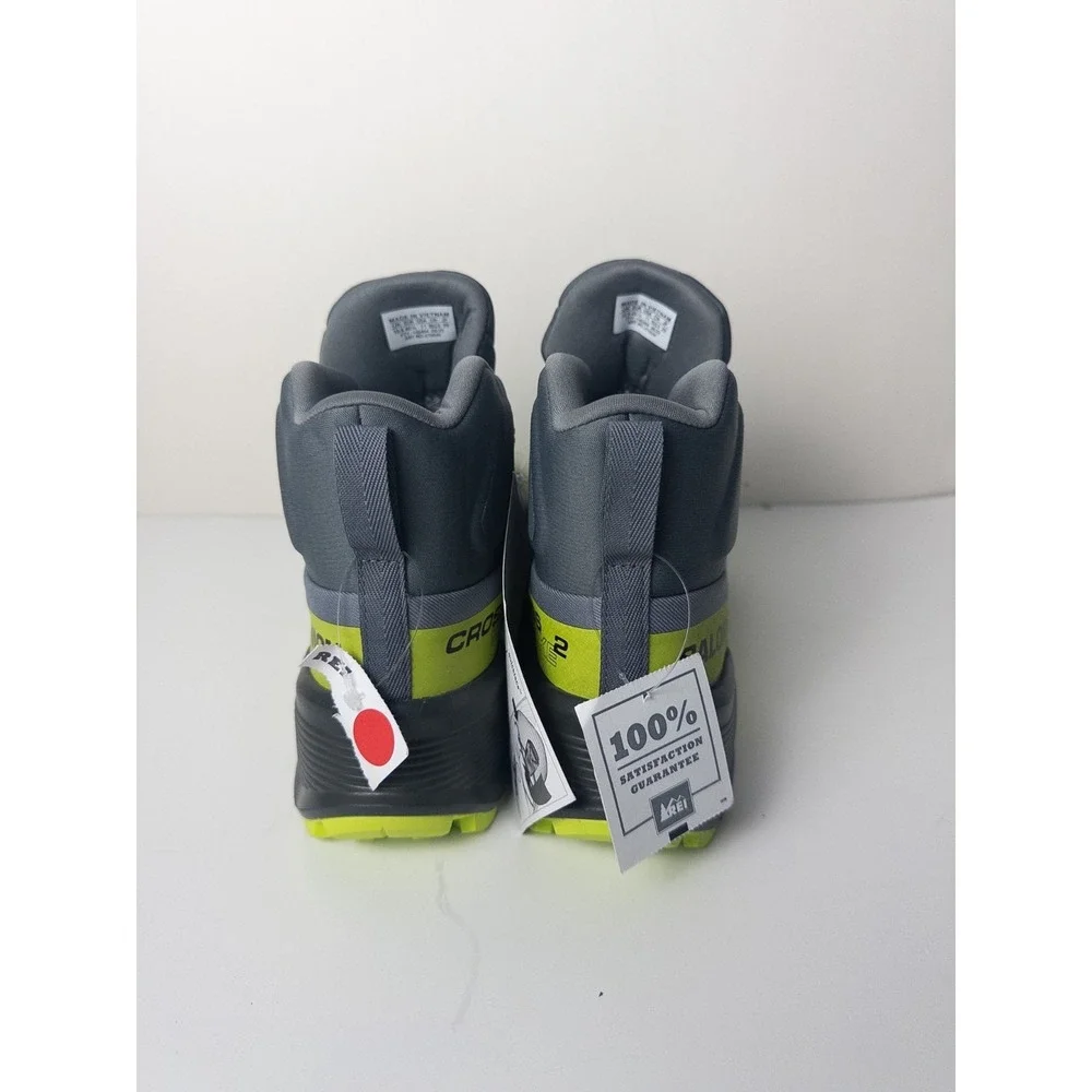 Salomon cross hike